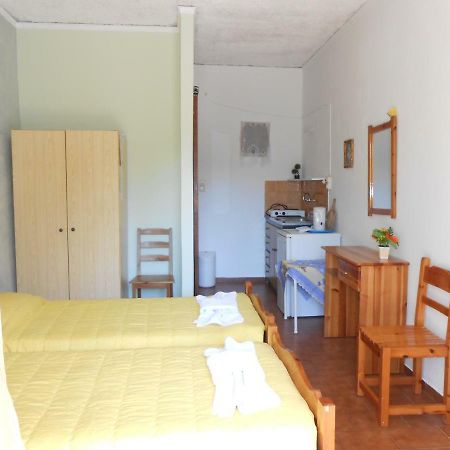Gregory'S Studios Paleokastritsa Buitenkant foto